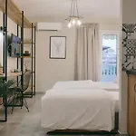 Hermes & 3* Olympiakí Aktí
