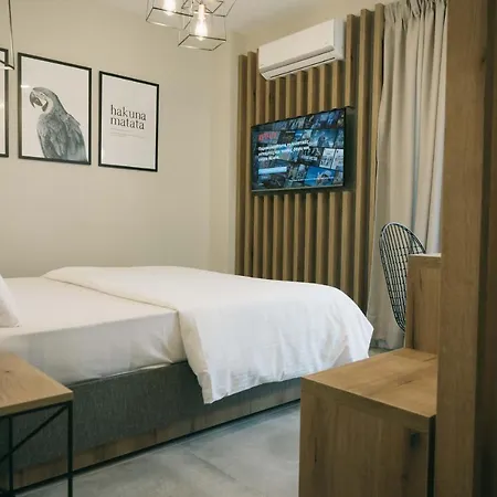 Hermes & Hotel apartamentowy Olympiakí Aktí