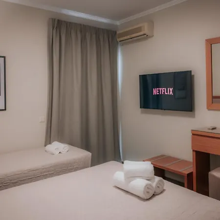 Apartahotel Hermes & Olympiakí Aktí