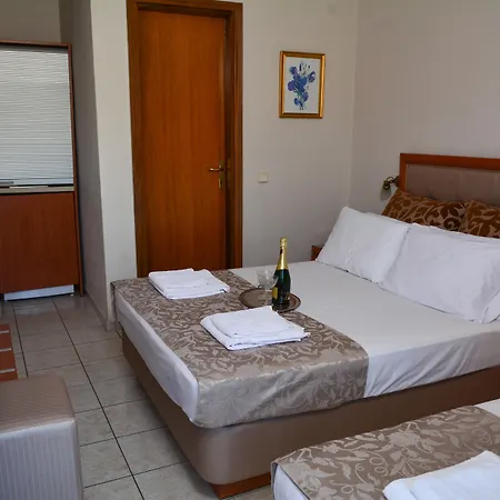 Hermes & Aparthotel 3*
