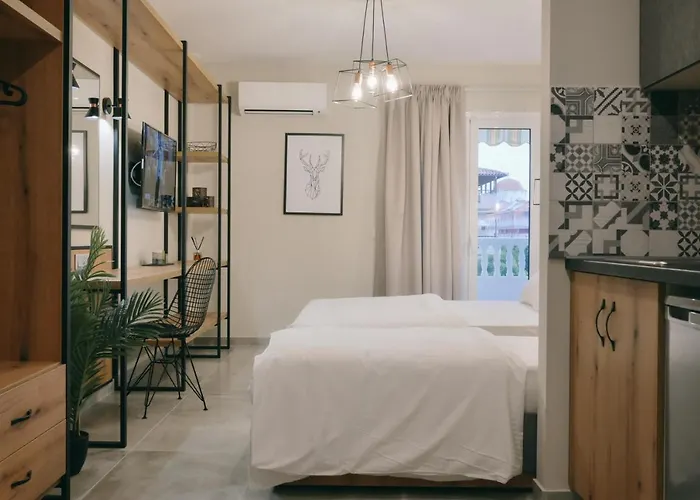 Hermes & 3* Olympiakí Aktí