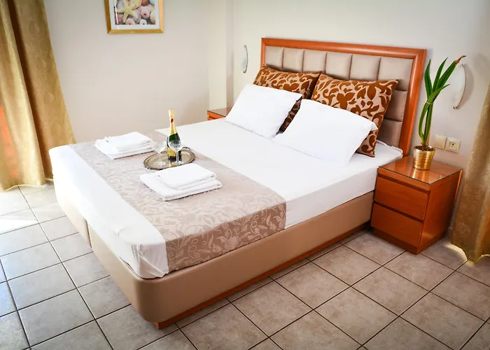 Hermes & 3* Olympiakí Aktí