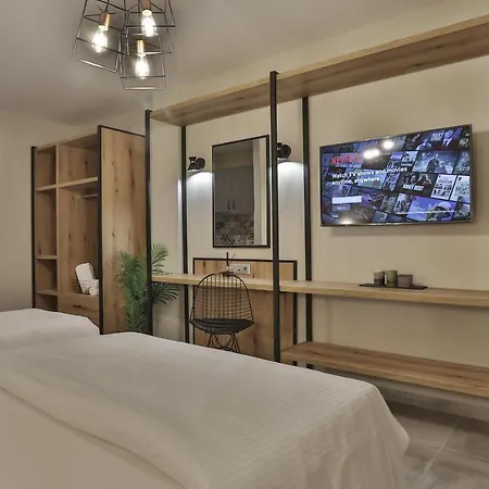 Hermes Rooms & Suites מלון דירות Olympiakí Aktí