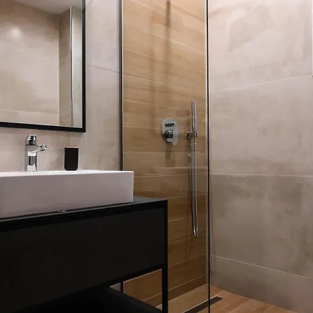 Hermes Rooms & Suites מלון דירות