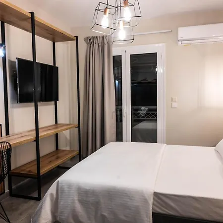 Hermes Rooms & Suites