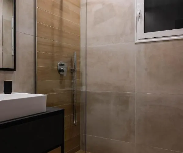 Hermes & 3* Olympiakí Aktí