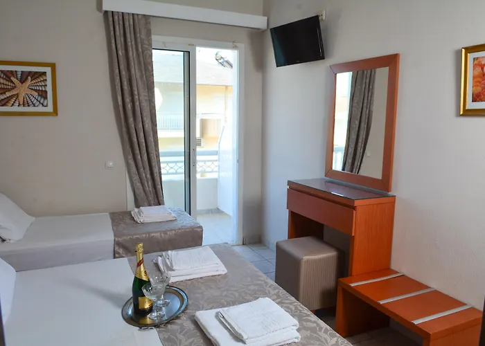 Apartahotel Hermes &